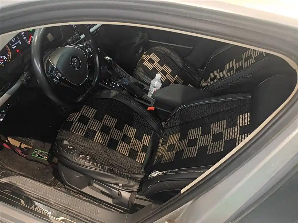 Volkswagen Lavida 2018 1.5L Auto Trend Edition China V фото 11