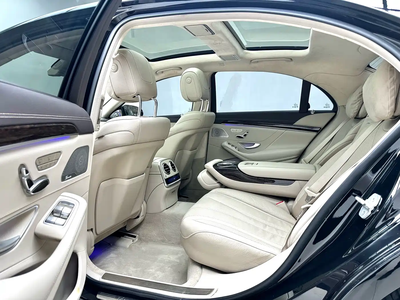 Mercedes-Benz S-Class 2017 S 320 L Business Upgrade Edition фото 12