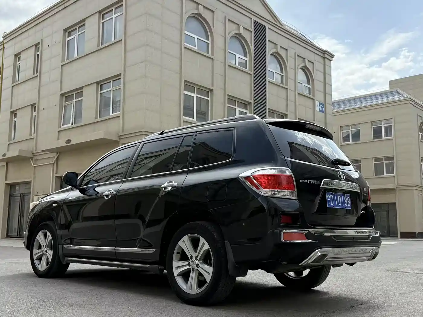 Toyota Highlander 2013 2.7L 2WD 5-seater Purple Gold Edition фото 7