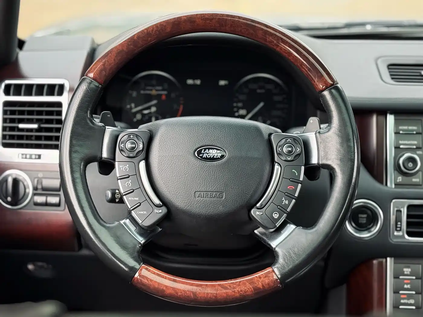 Land Rover Range Rover 2012 5.0 SC V8 фото 7