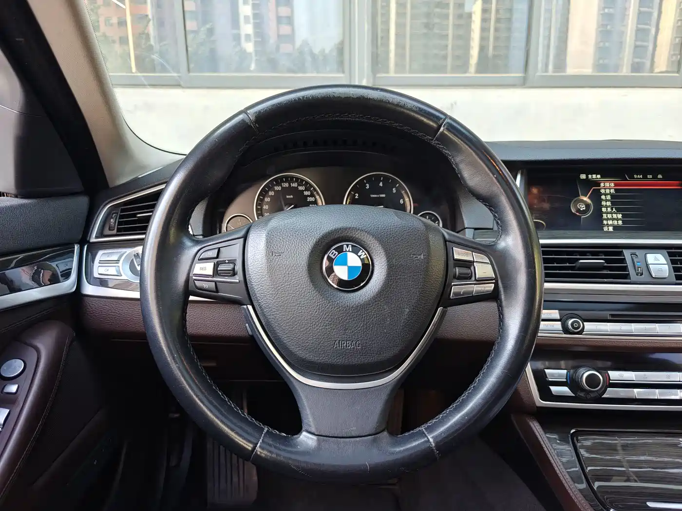 BMW 5 Series 2014 525Li Luxury Design Package фото 17