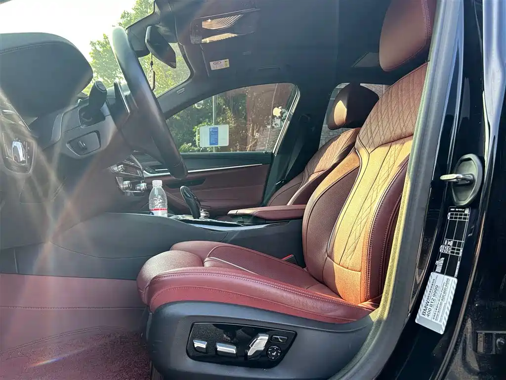 BMW 5 Series 2023 530Li Premium M Sport Package фото 4
