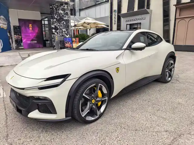 Ferrari Purosangue 2023 6.5L V12