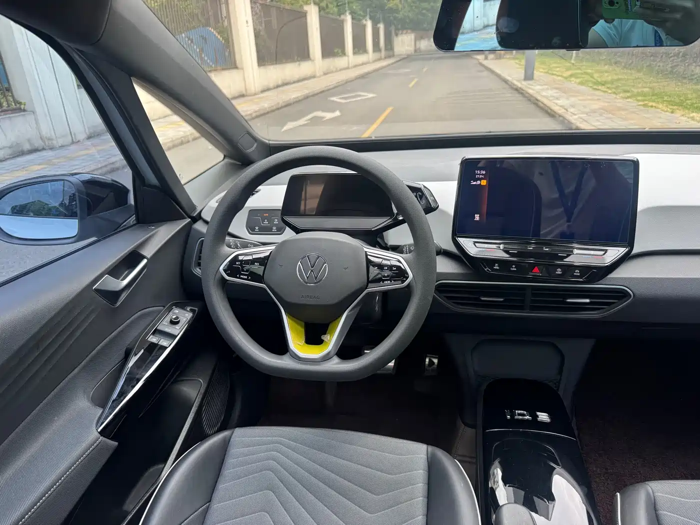 Volkswagen ID.3 2023 Upgraded Pure Intelligence Edition фото 16