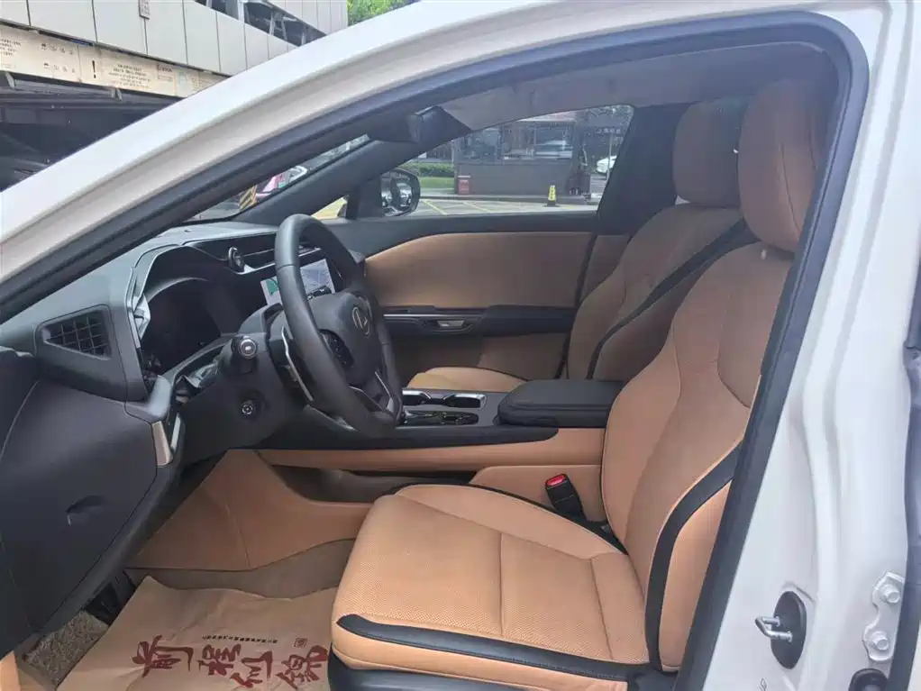 Lexus RZ 2023 2023 450e 4WD Deluxe