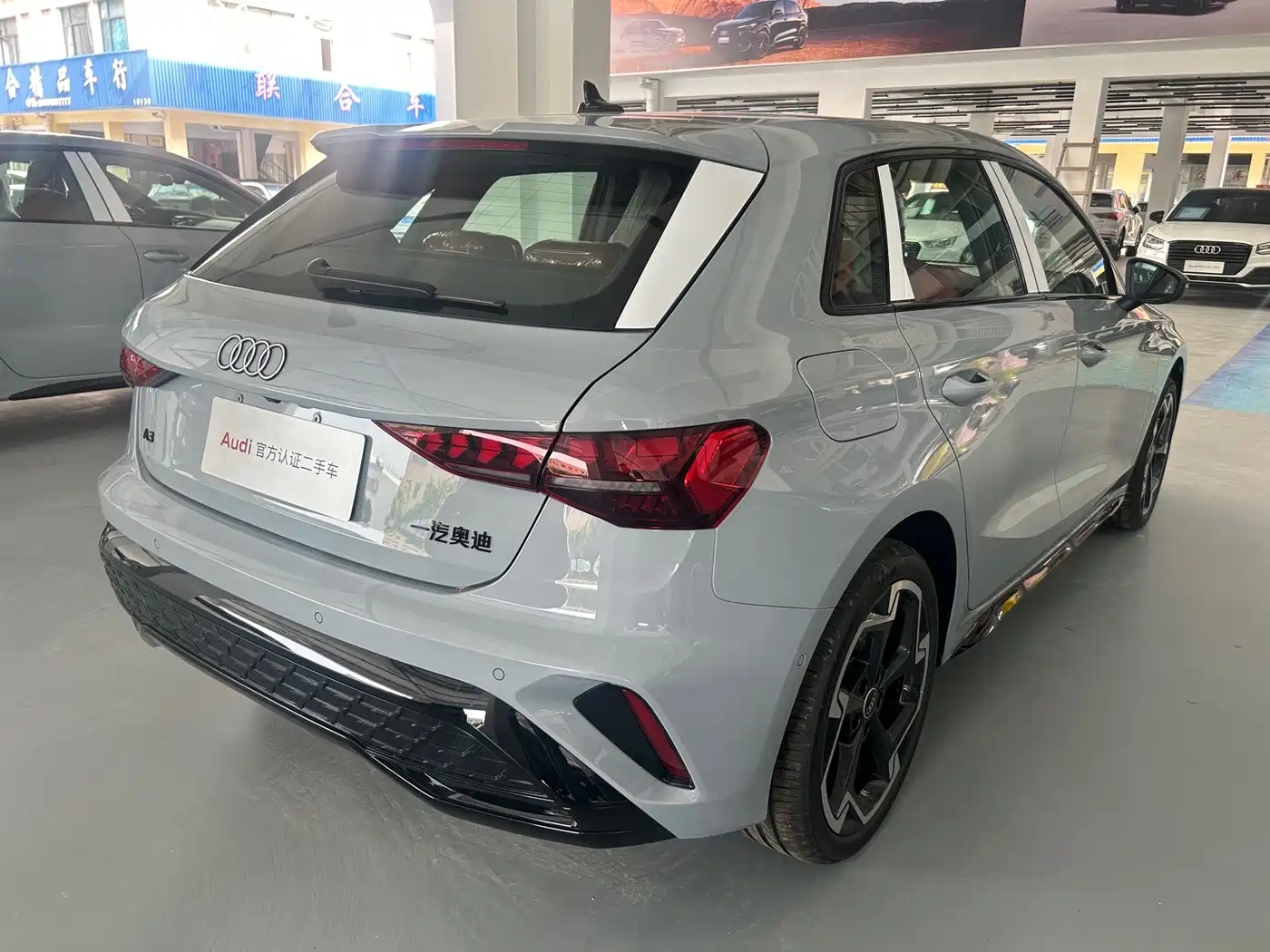 Audi A3 2025 Facelift Sportback 35TFSI Flying Spur Premium фото 5