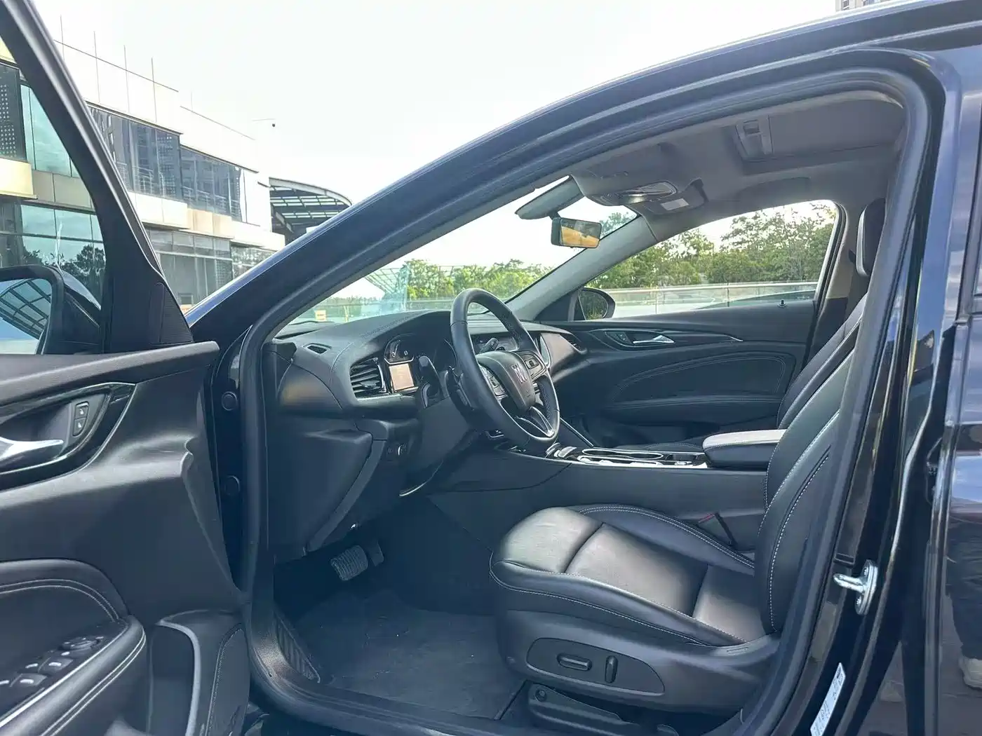 BUICK REGAL