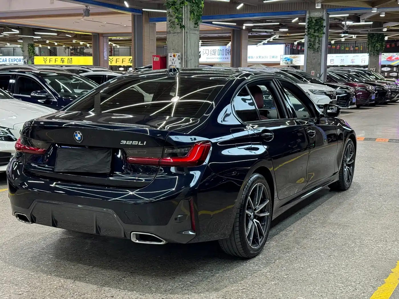 BMW 3 Series 2023 325Li M Sport Package фото 4