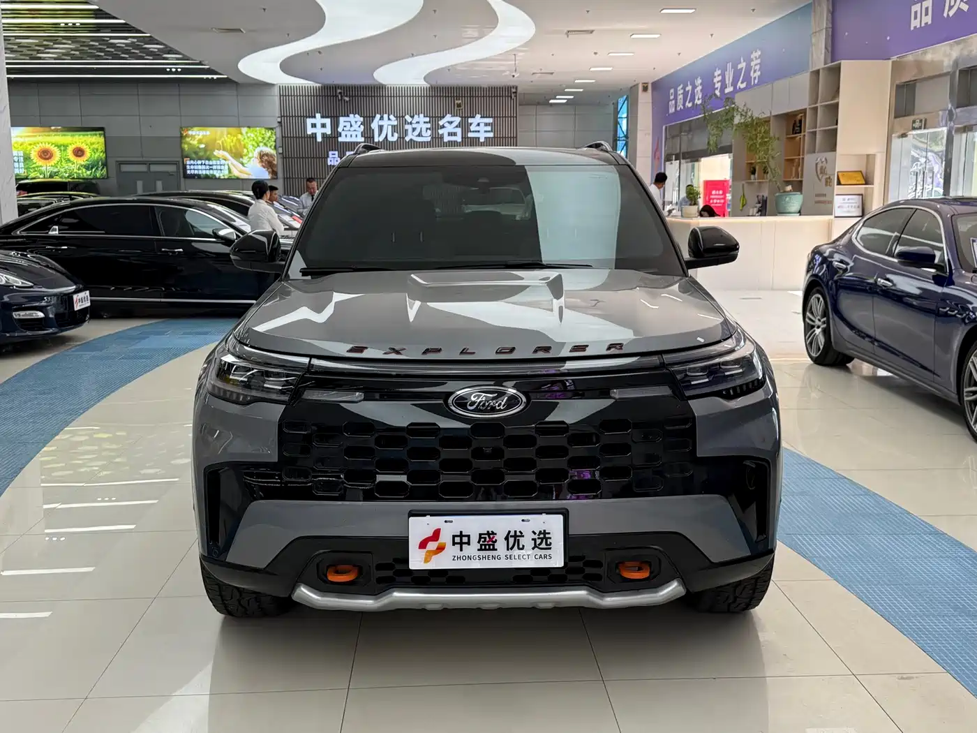 Ford Explorer 2024 2023 EcoBoost 285 Kunlun Summit Edition 7-seater