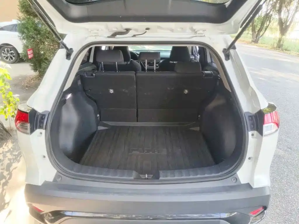 صورة 13 - Toyota Frontlander