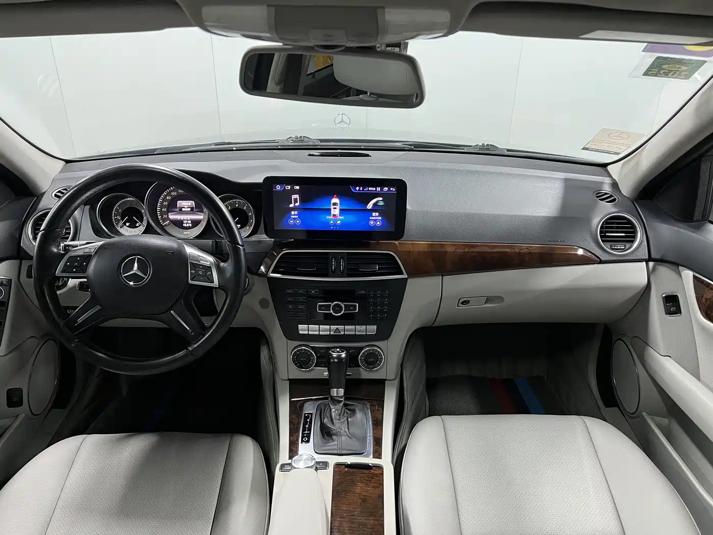 Mercedes-Benz C-Class 2013 C 260 CGI Fashion Edition фото 11