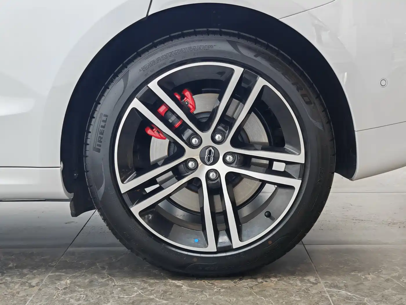 AITO Wenjie AITO M5 2025 Extended Range Ultra RWD фото 9