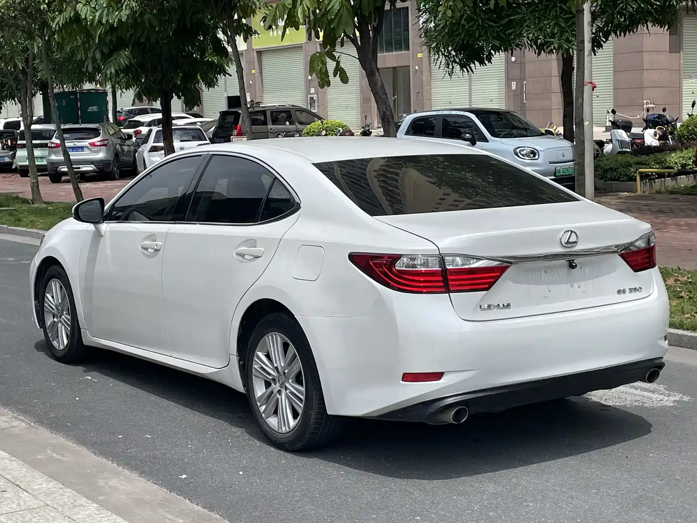 Lexus ES 2013 250 Elite Edition фото 6