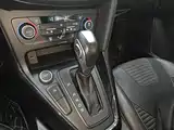 Фото 10 - Ford Focus