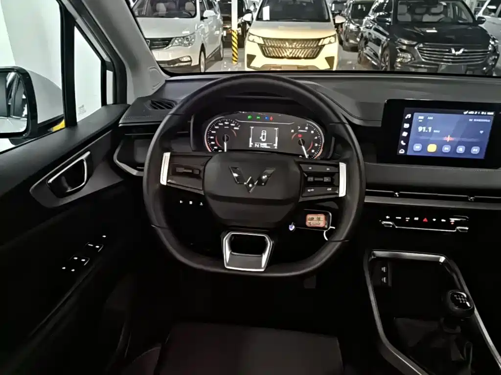 Wuling Motors Wuling Jiachen 2023 2022 1.5L Manual Free Comfort