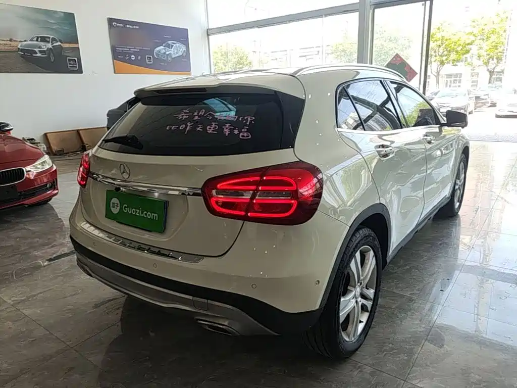 Mercedes-Benz GLA (Import) 2015 2015 GLA 200