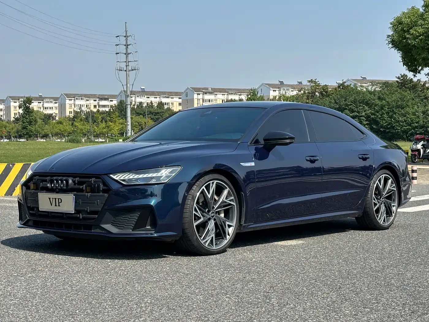 Audi A7L 2022 2022 55 TFSI quattro S-line edition one Pioneer Edition
