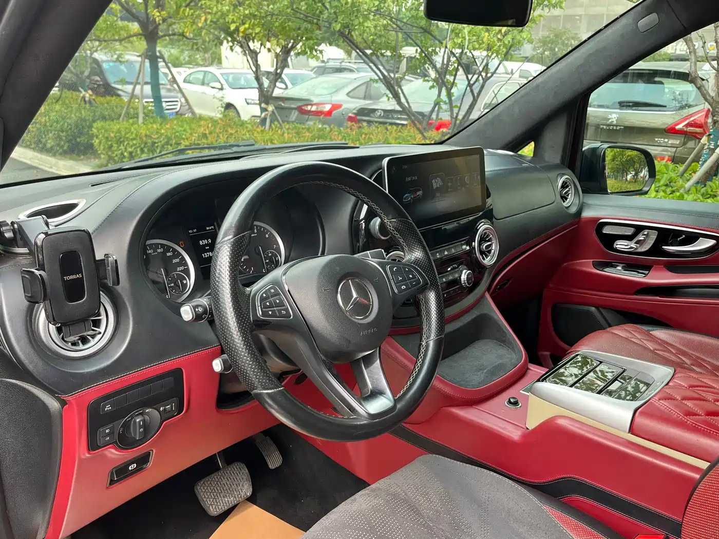 Mercedes-Benz Vito 2021 2.0T Business Edition 7-seater фото 10