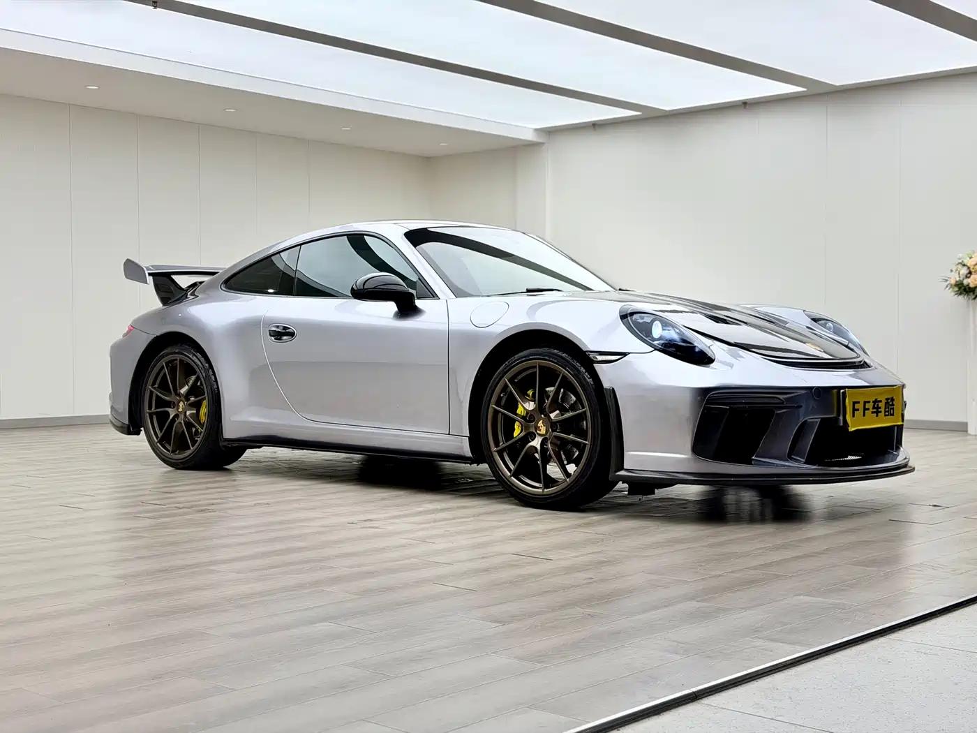 Porsche 911 2015 Carrera 3.4L Style Edition фото 3