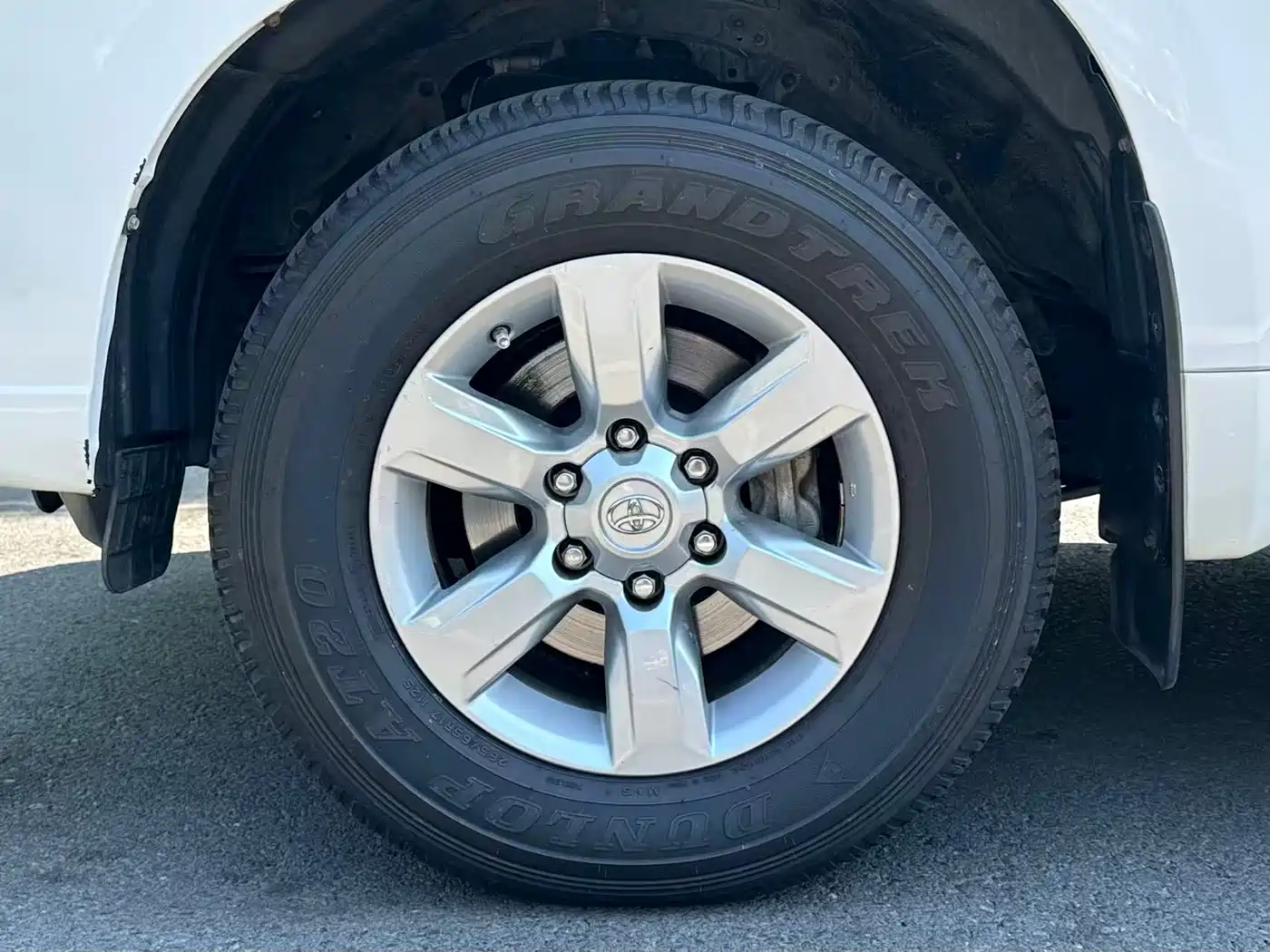 Toyota Prado 2014 4.0L Automatic TX-L фото 9