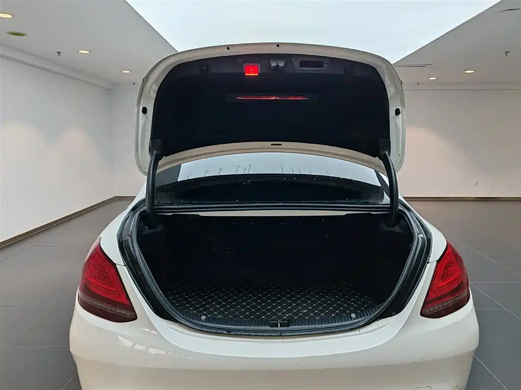 Mercedes-Benz C-Class 2019 C 180 L Fashion Sport Edition фото 15