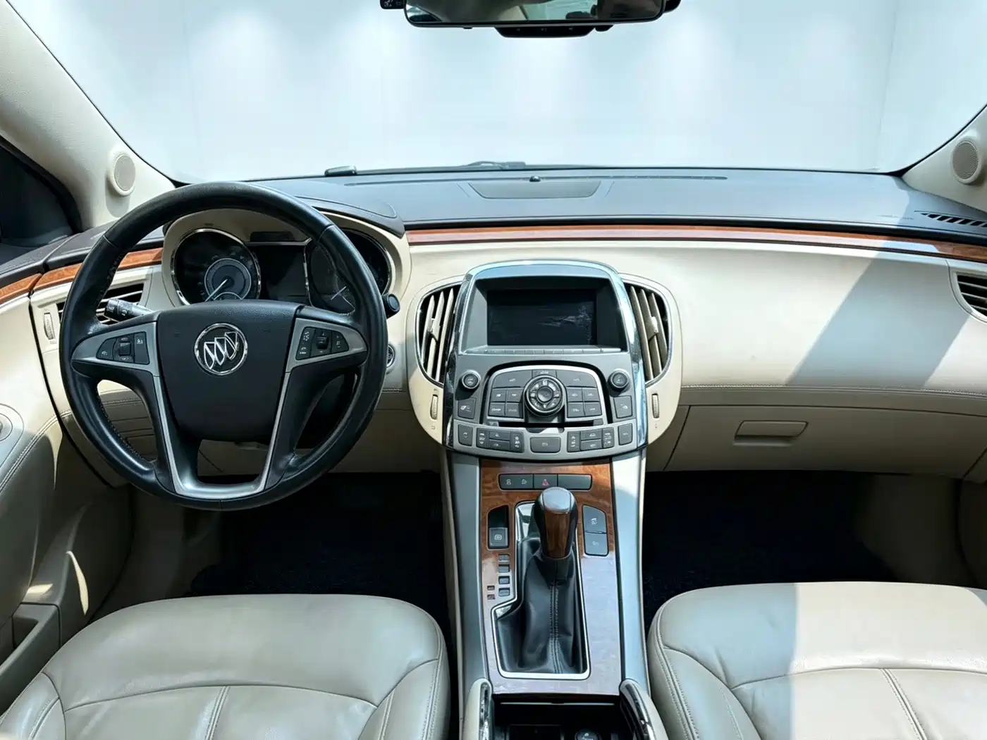 Фото 6 - Buick LaCrosse