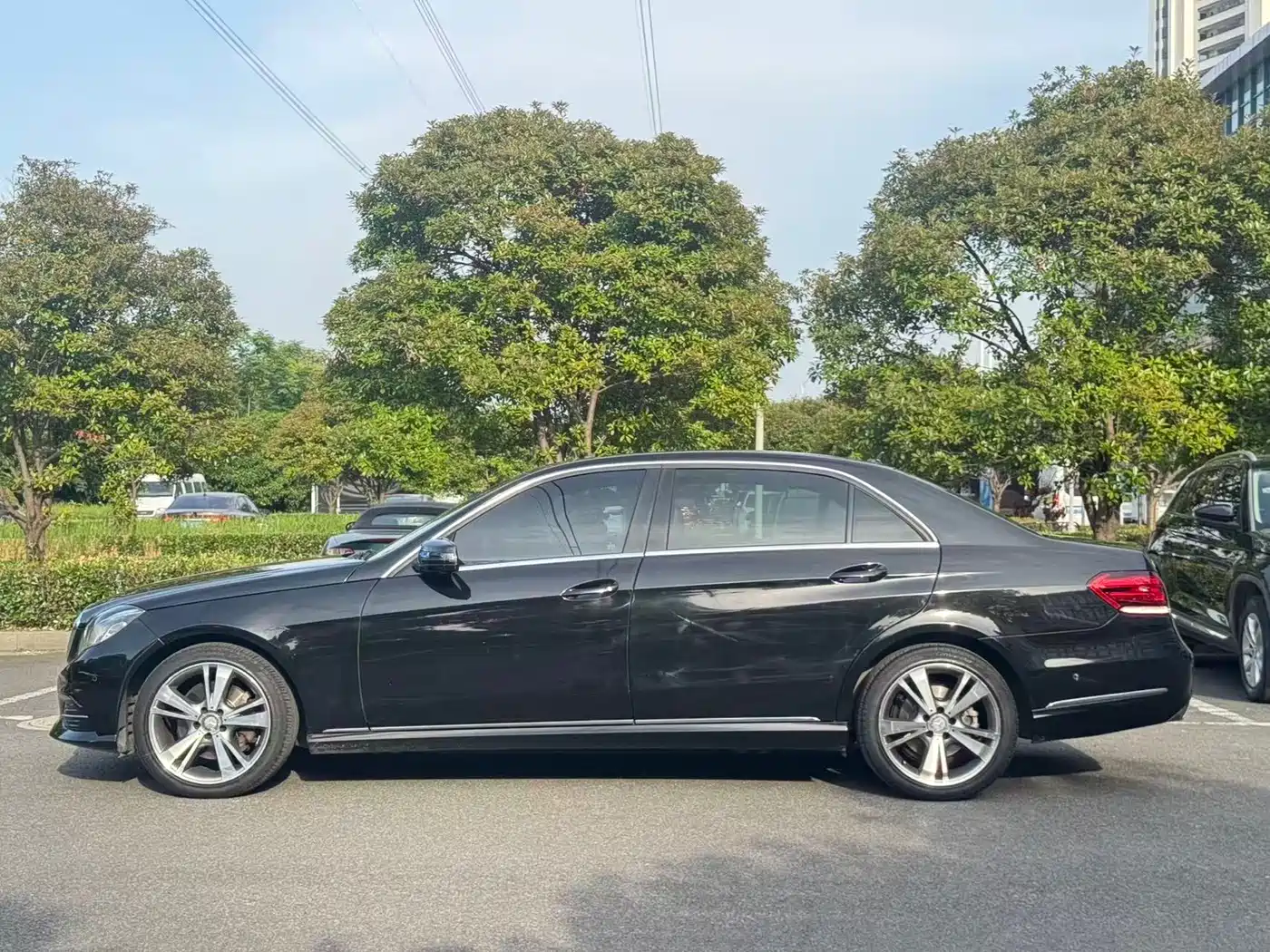 Mercedes-Benz E-Class 2015 E 320 L Luxury 4MATIC фото 4