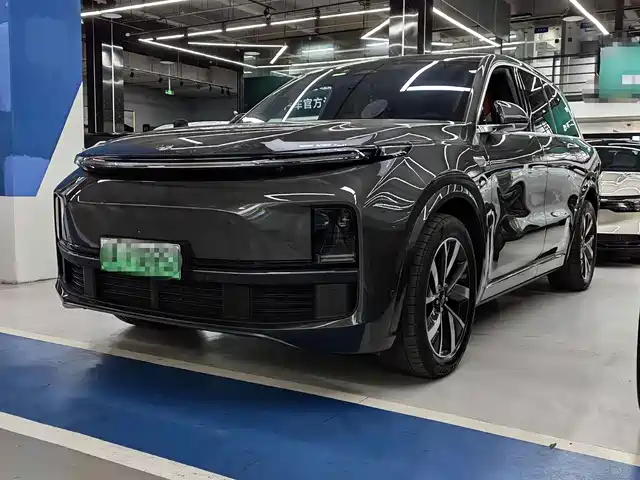 Li Auto Li L8 2024