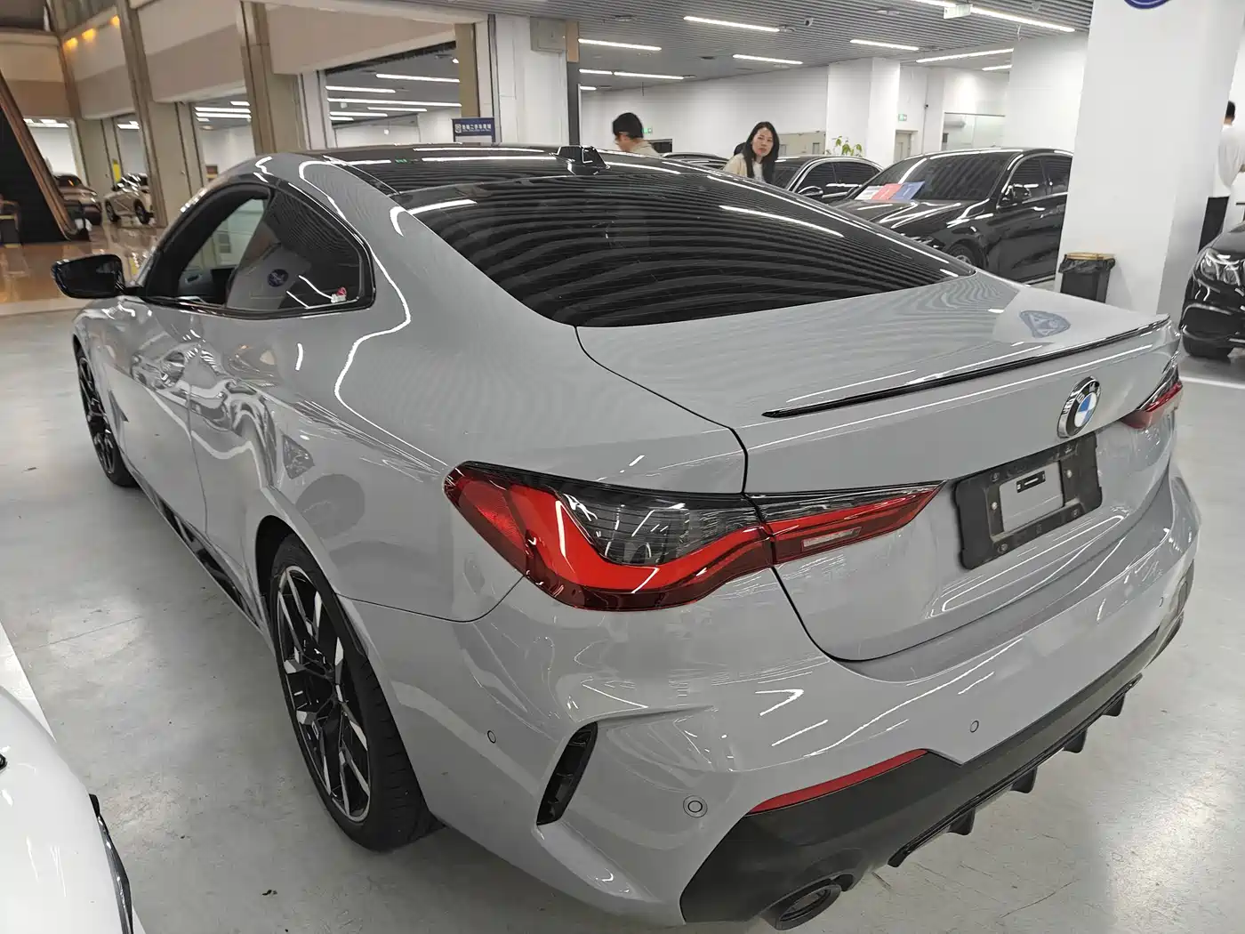 BMW 4 Series 2024 430i M Sport Shadow Edition фото 5