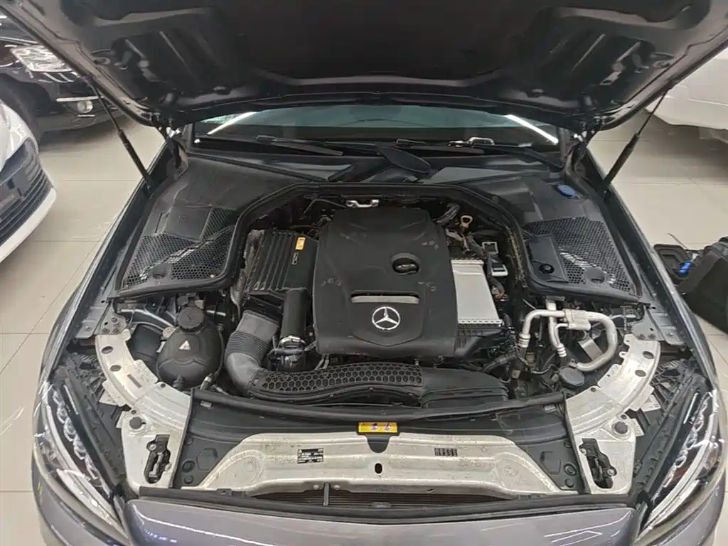 Mercedes-Benz C-Class 2017 Facelift C 200 L Sport Edition фото 16