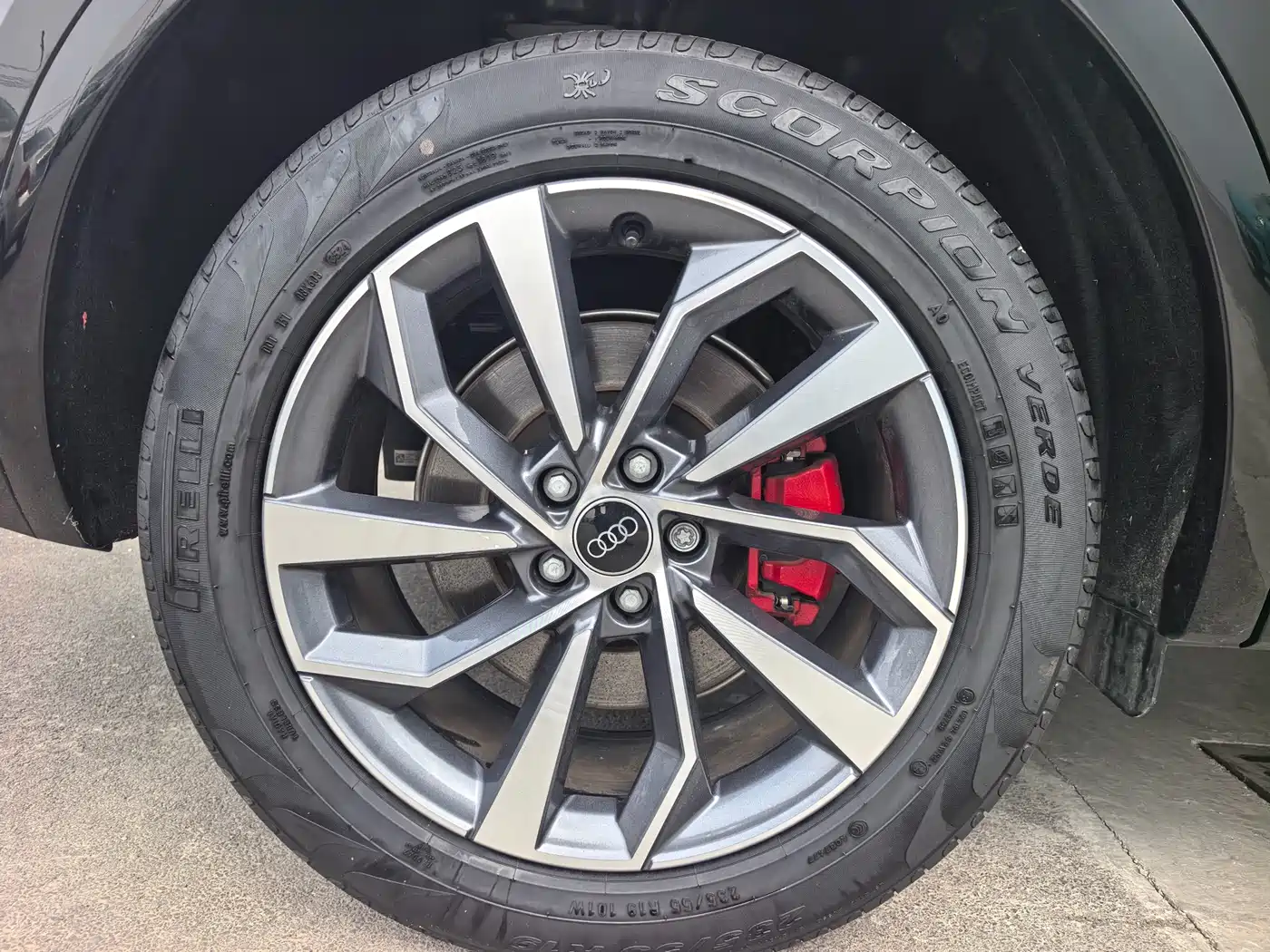 Audi Q5L 2023 40T Luxury Dynamic фото 14