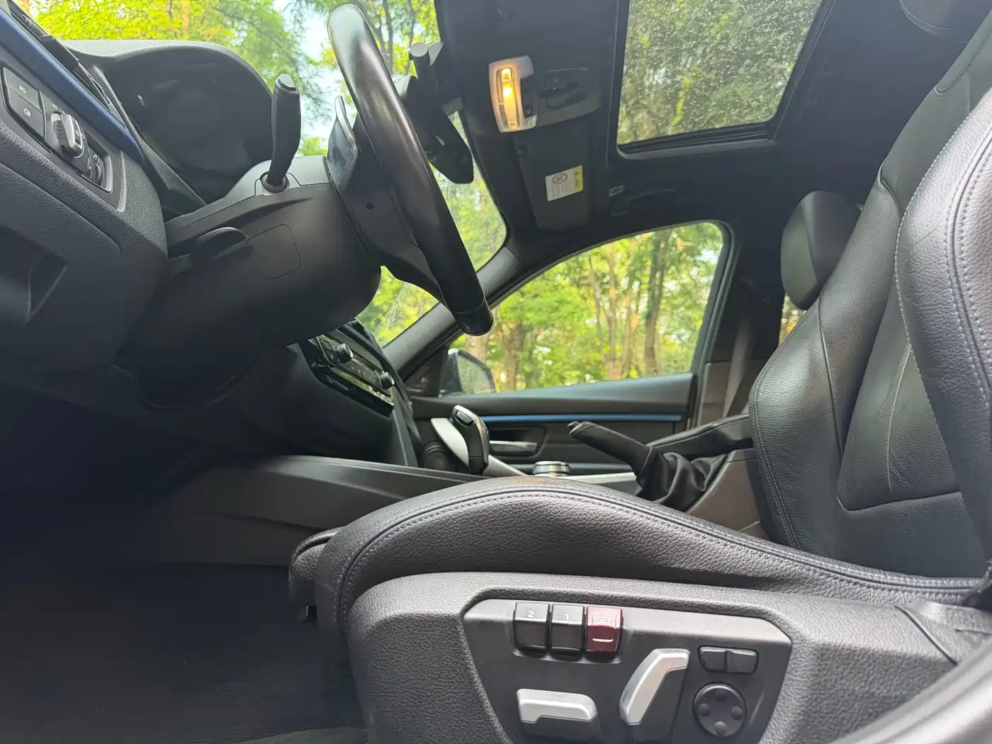BMW 3 Series 2019 320i M Sport Package фото 6