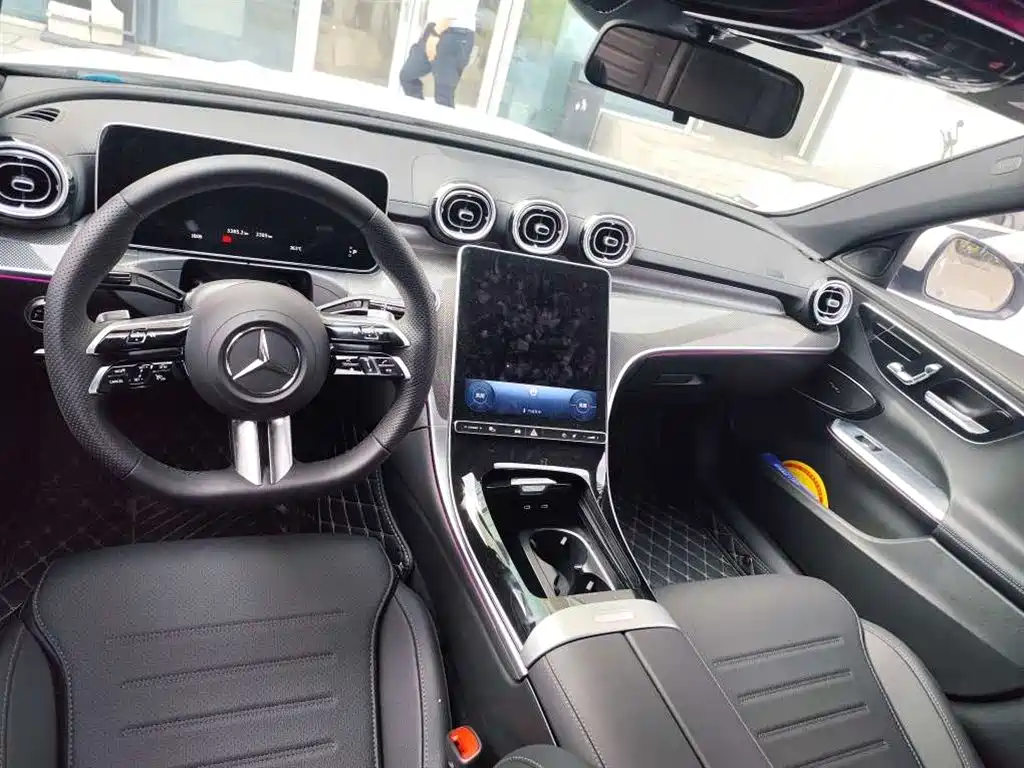 Фото 9 - Mercedes-Benz C-Class