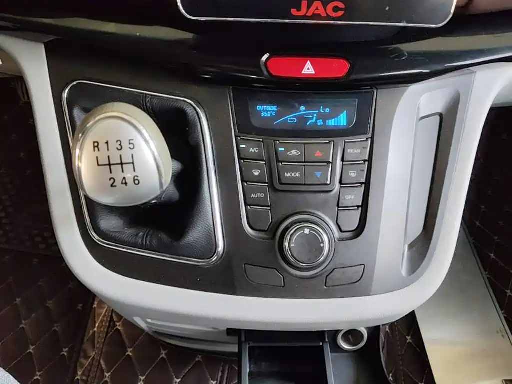 JAC Refine Refine L5 2022 2022 2.0T Manual Diesel