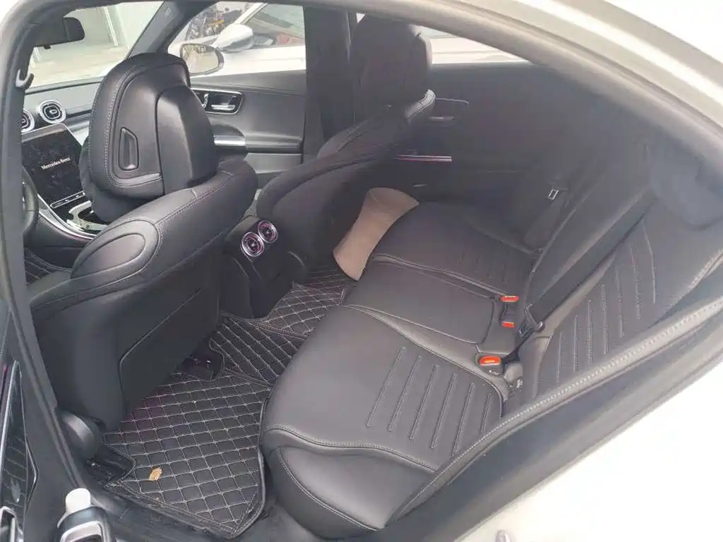 Фото 8 - Mercedes-Benz C-Class