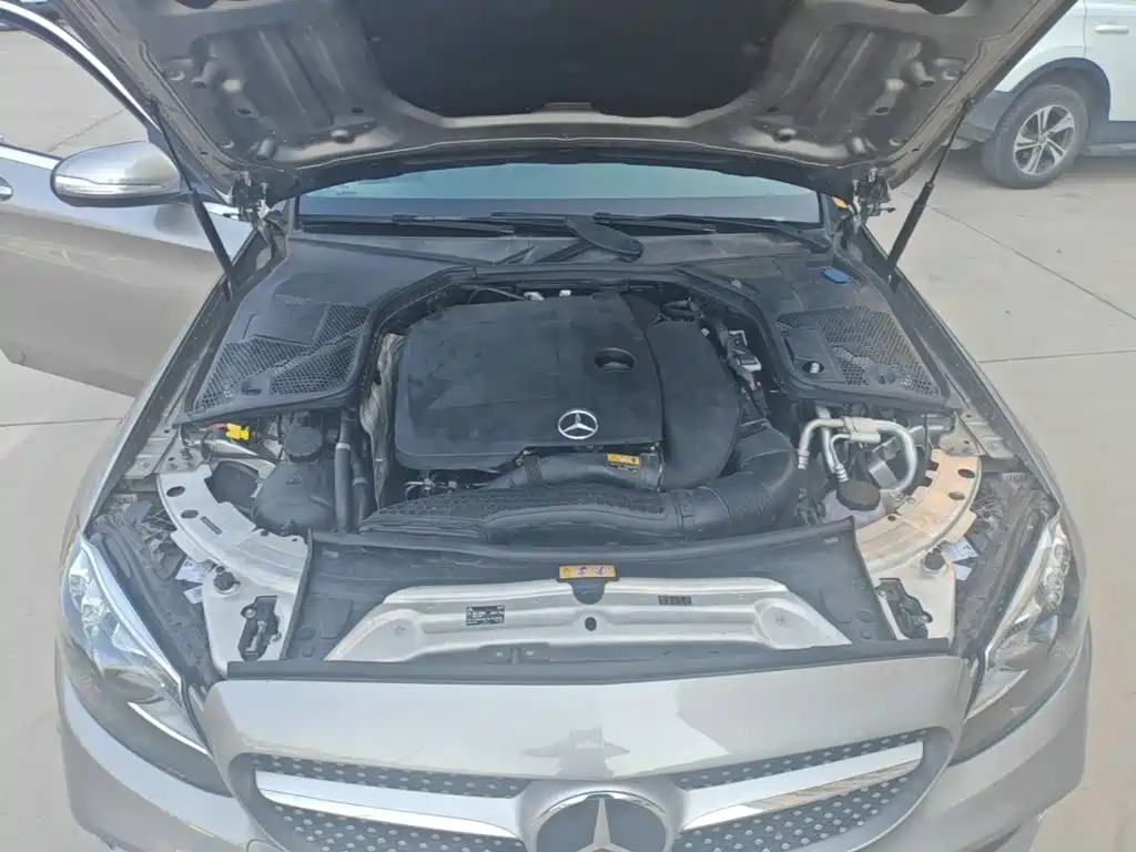 Фото 20 - Mercedes-Benz C-Class