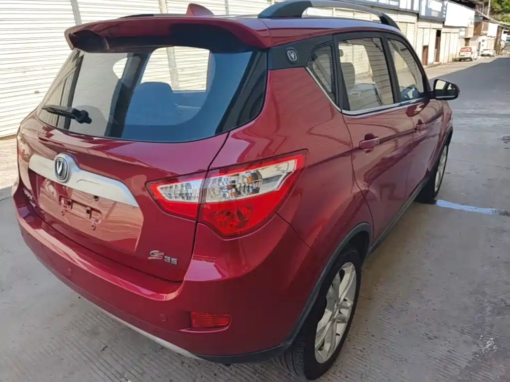 Changan CS35 2017 2016 1.6L Automatic Luxury Model China V