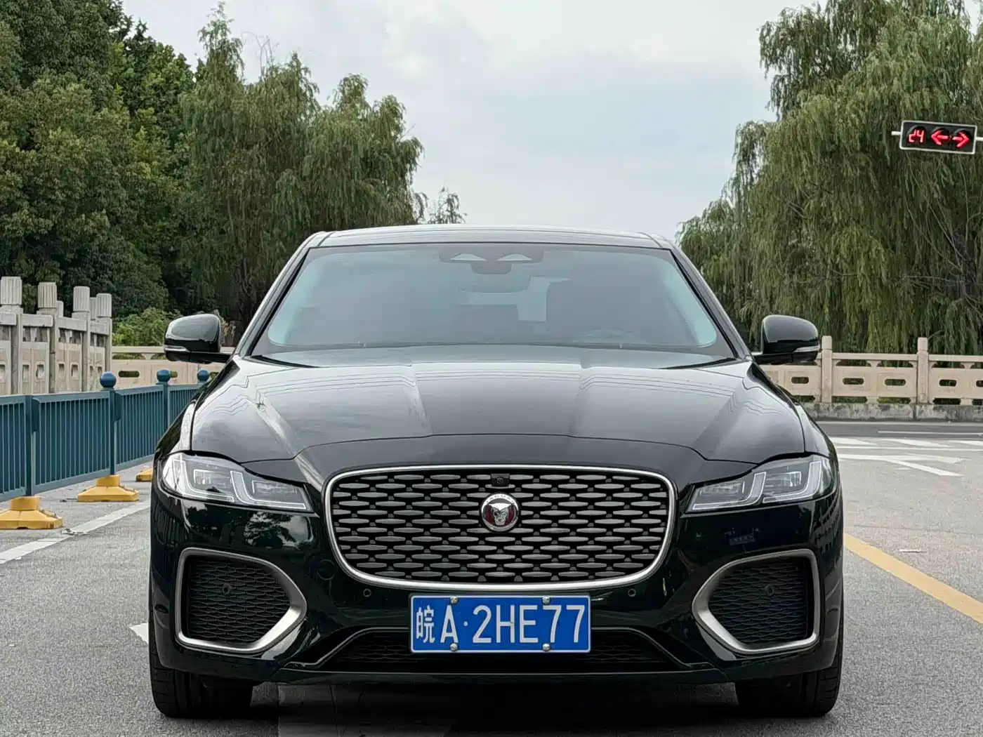 Jaguar XFL 2024 2024 2.0T P250 2WD Premium Luxury