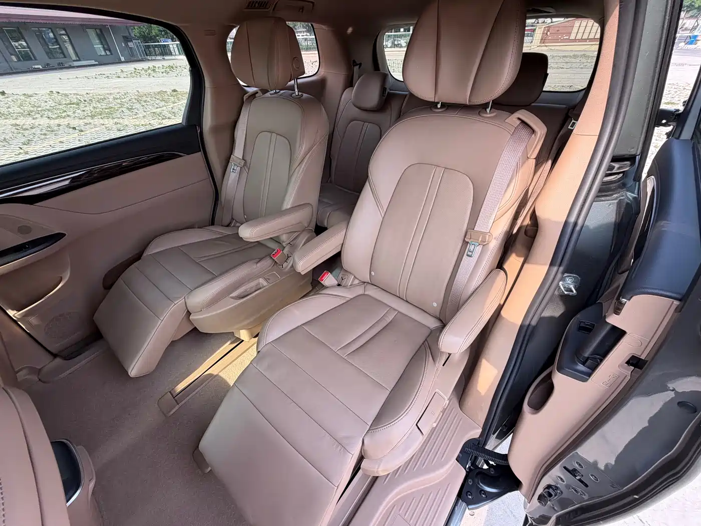 Buick GL8 2017 ES 28T Luxury China V фото 15