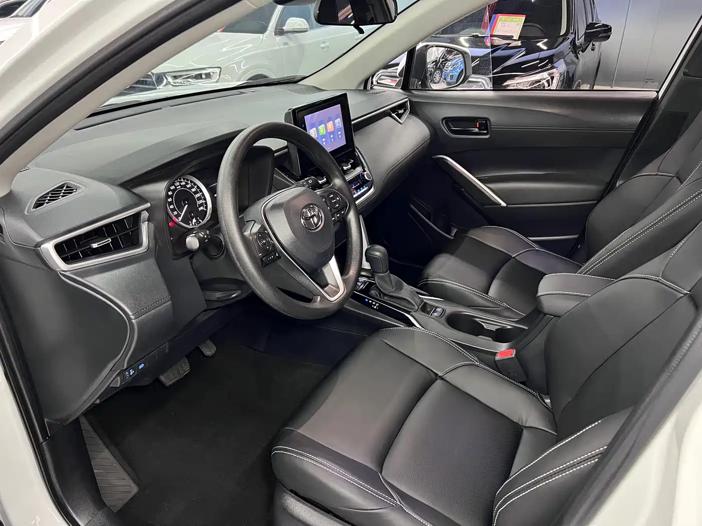 Toyota Frontlander 2022 2.0L CVT Leading Edition фото 7
