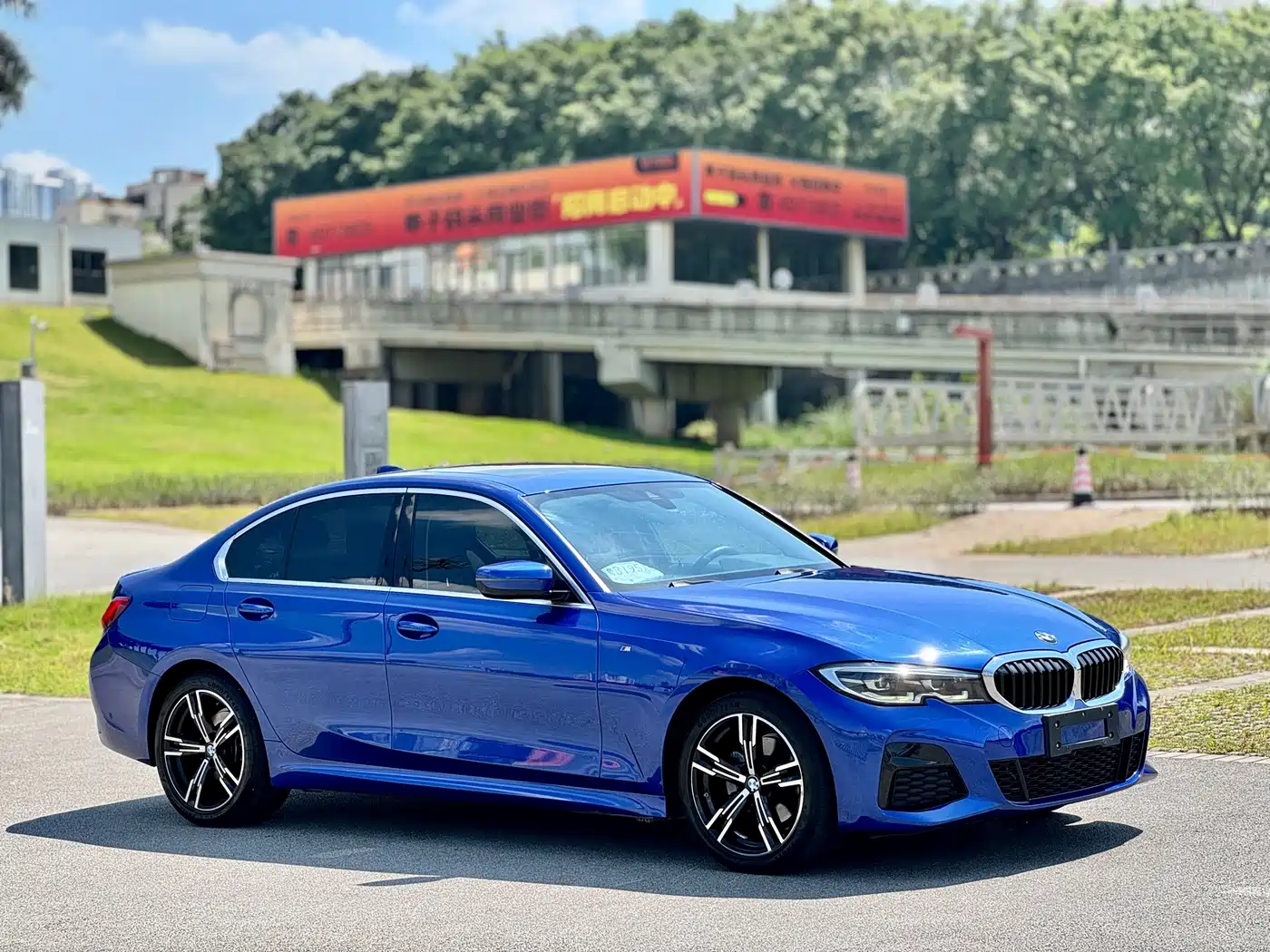 Фото 10 - BMW 3 Series