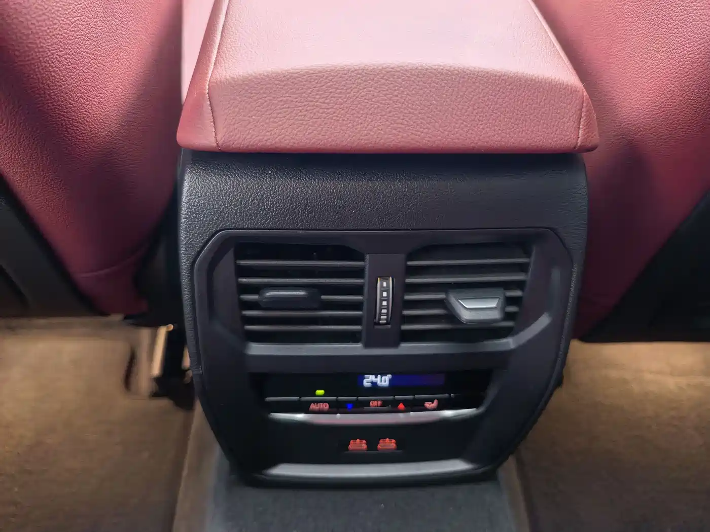 BMW 4 Series 2023 425i Gran Coupe M Sport Shadowline Package фото 11
