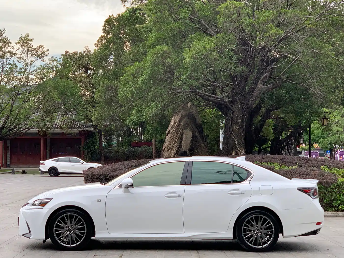 Lexus GS 2017 300 F SPORT фото 13