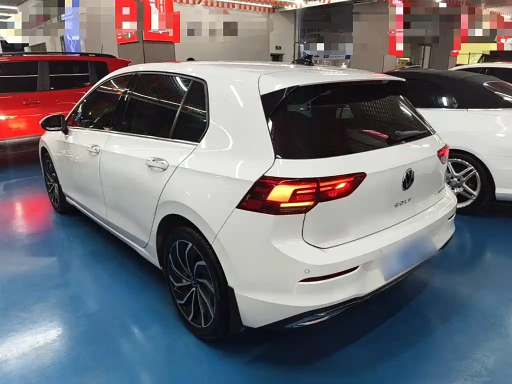 Volkswagen Golf 2021 280TSI DSG 30th Anniversary Edition фото 5