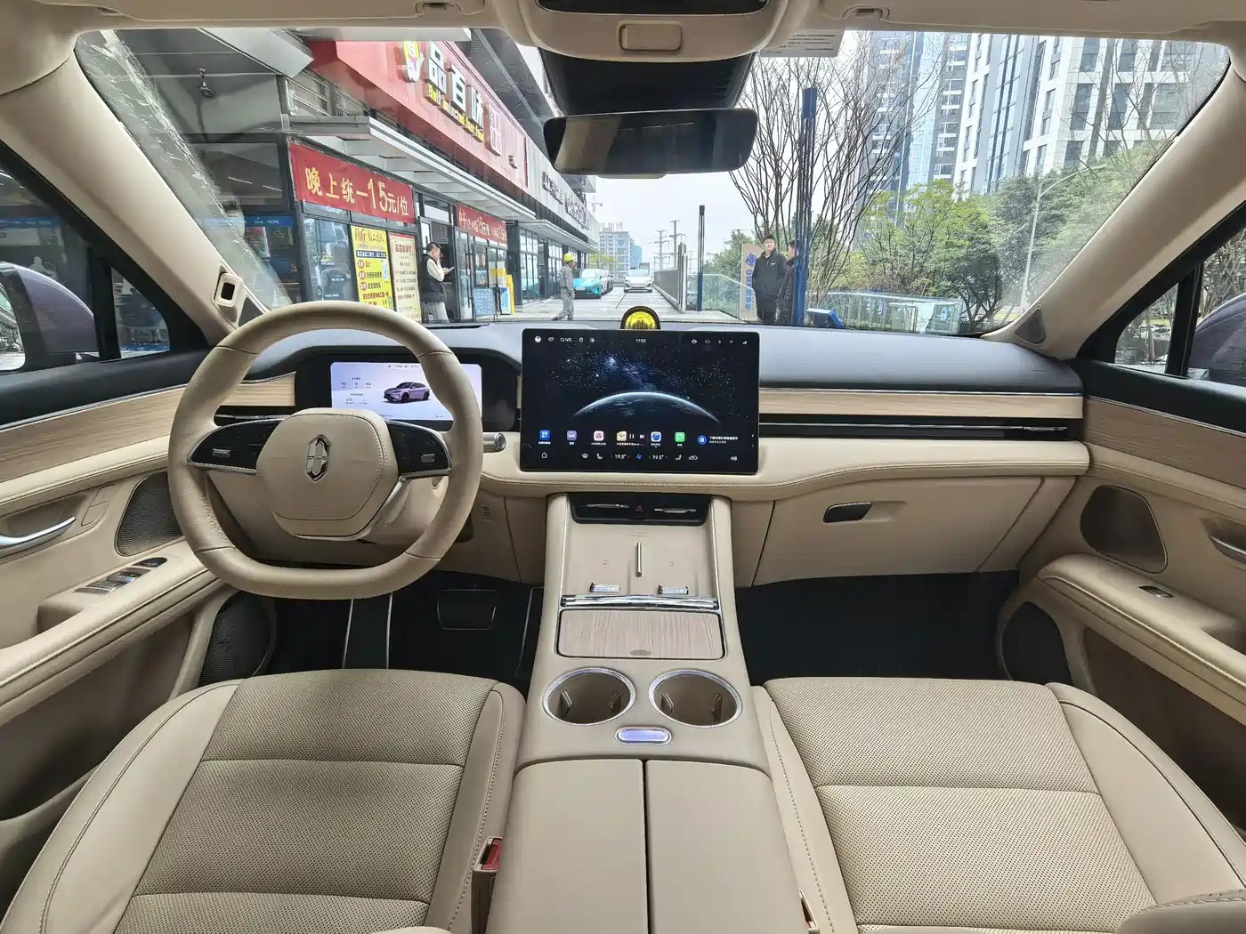 AITO Wenjie AITO M5 2025 Extended Range Ultra AWD фото 17