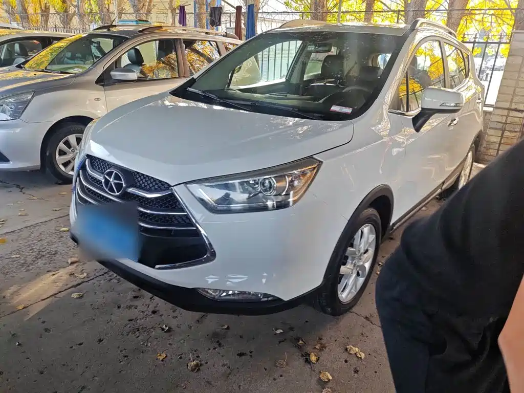 JAC Refine S3 2014 2014 1.5L CVT Luxury Smart