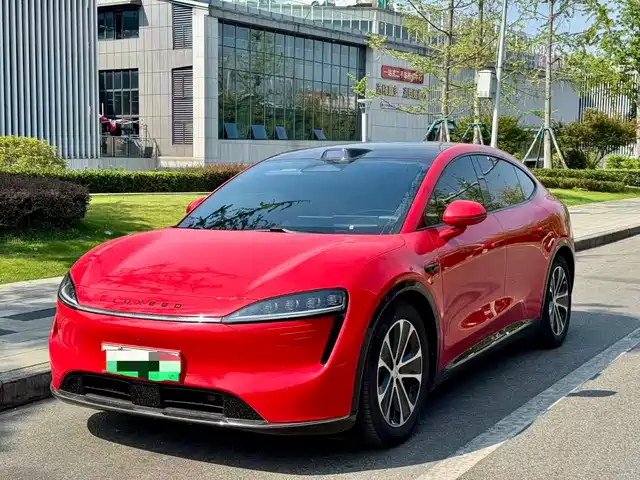 Zhijie Luxeed R7 2025