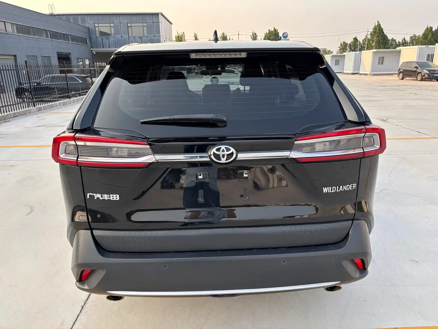 Toyota Wildlander 2022 2.0L CVT FWD Luxury PLUS Edition фото 4