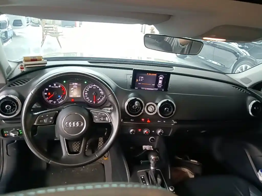 Фото 10 - Audi A3