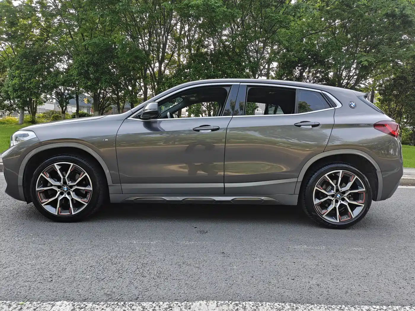 Photo 3 - BMW X2